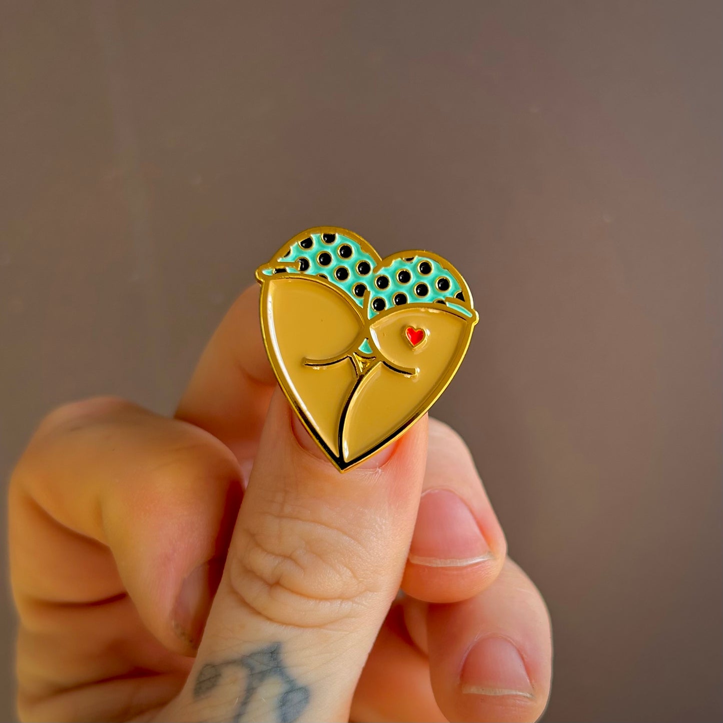 Pin / Booty Heart